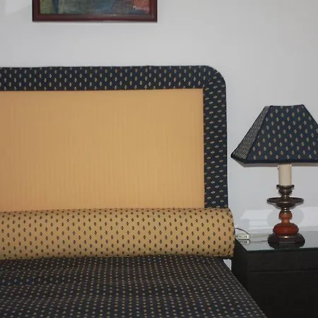 Casa Da Avenida Δωμάτια σε οικογενειακή κατοικία *